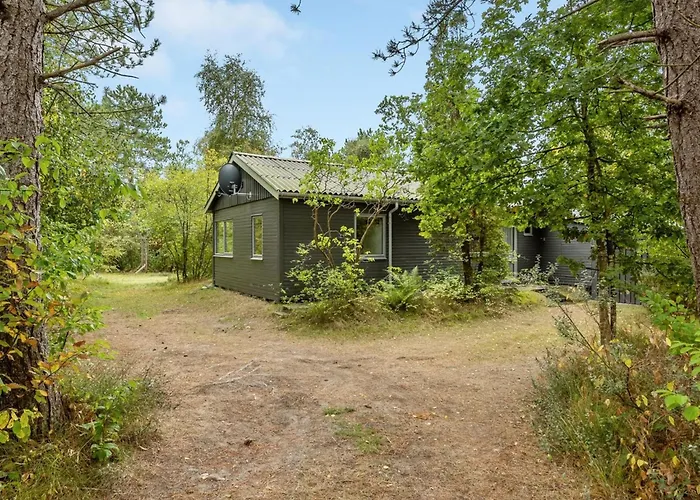 Amala - 2-5km From The Sea By Interhome